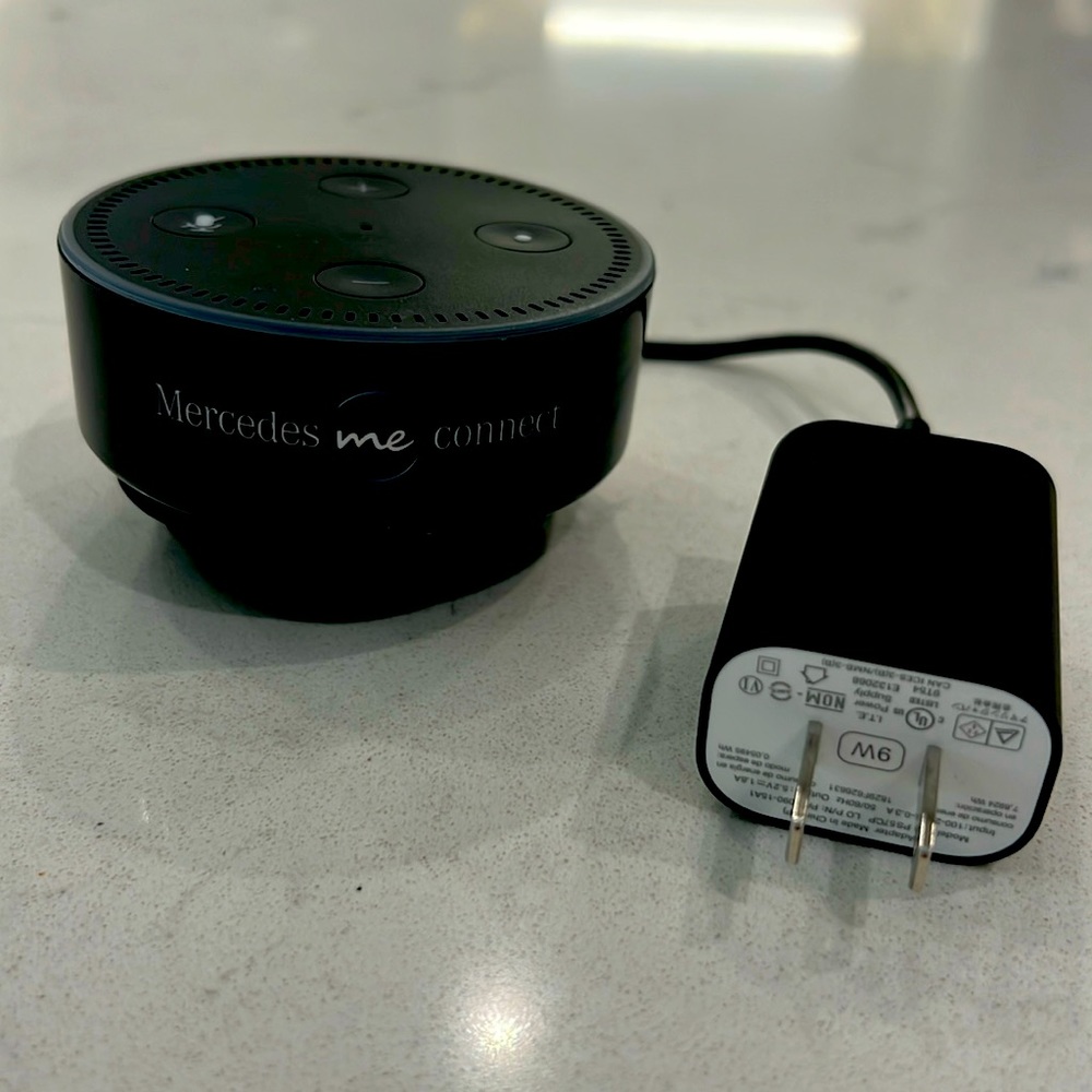 “Mercedes me Connect” Amazon Alexa Echo